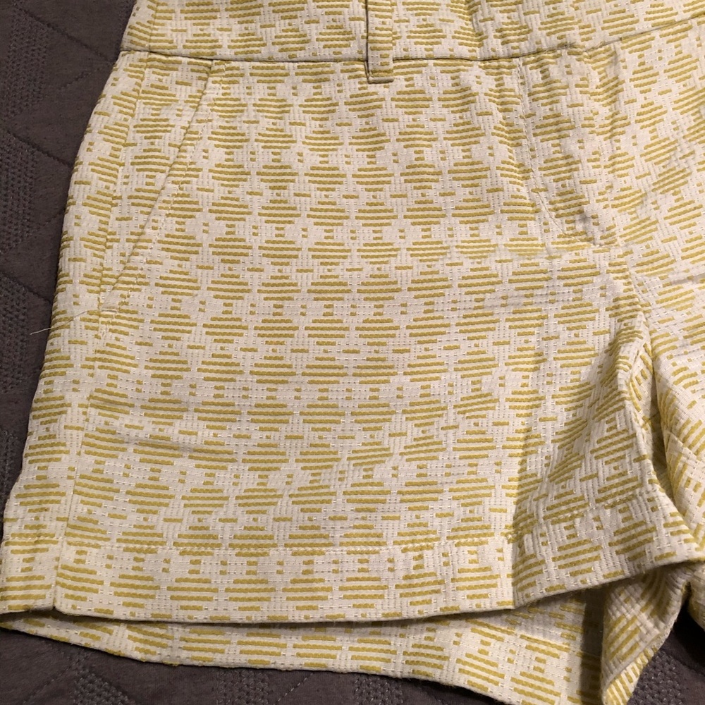 Shorts - Picture 2 of 4
